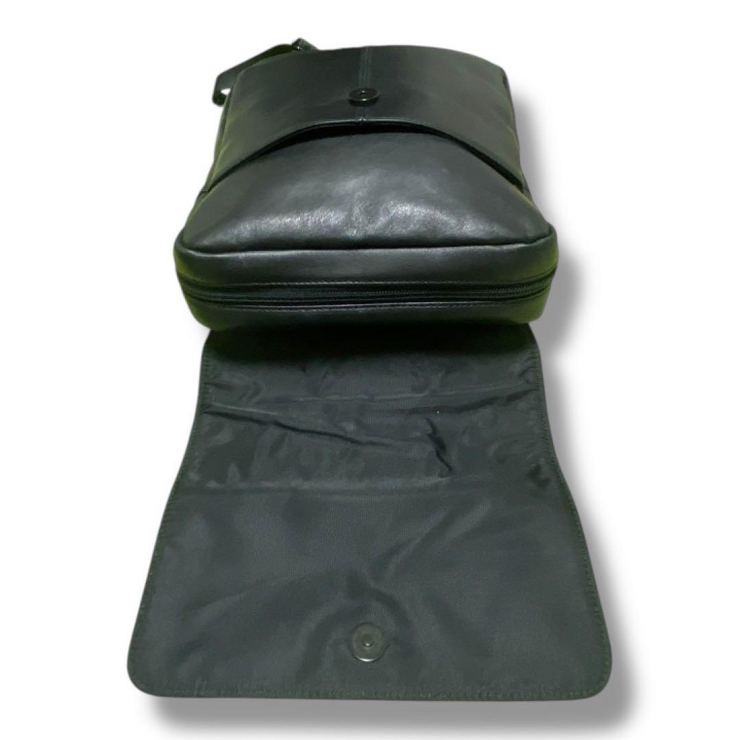 im product イッセイミヤケ　リュック　レザー　ブラック　黒　小型