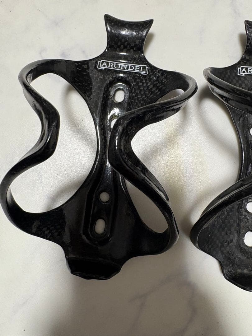 ARUNDEL カーボンボトルケージ 2個セット