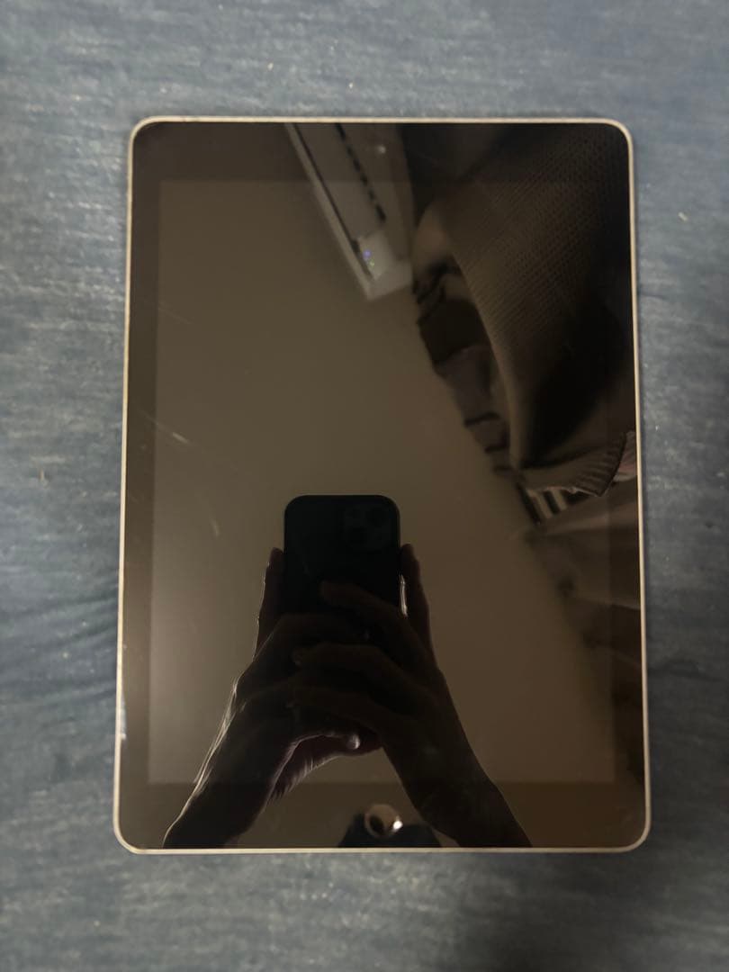 Apple iPad 第6世代 Wi-Fiモデル／32GB