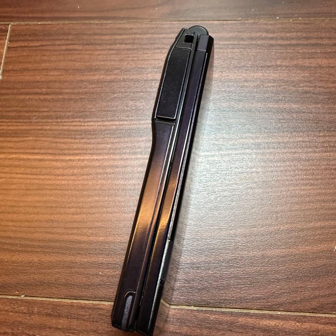 docomo N-01E フリップフォン 5551