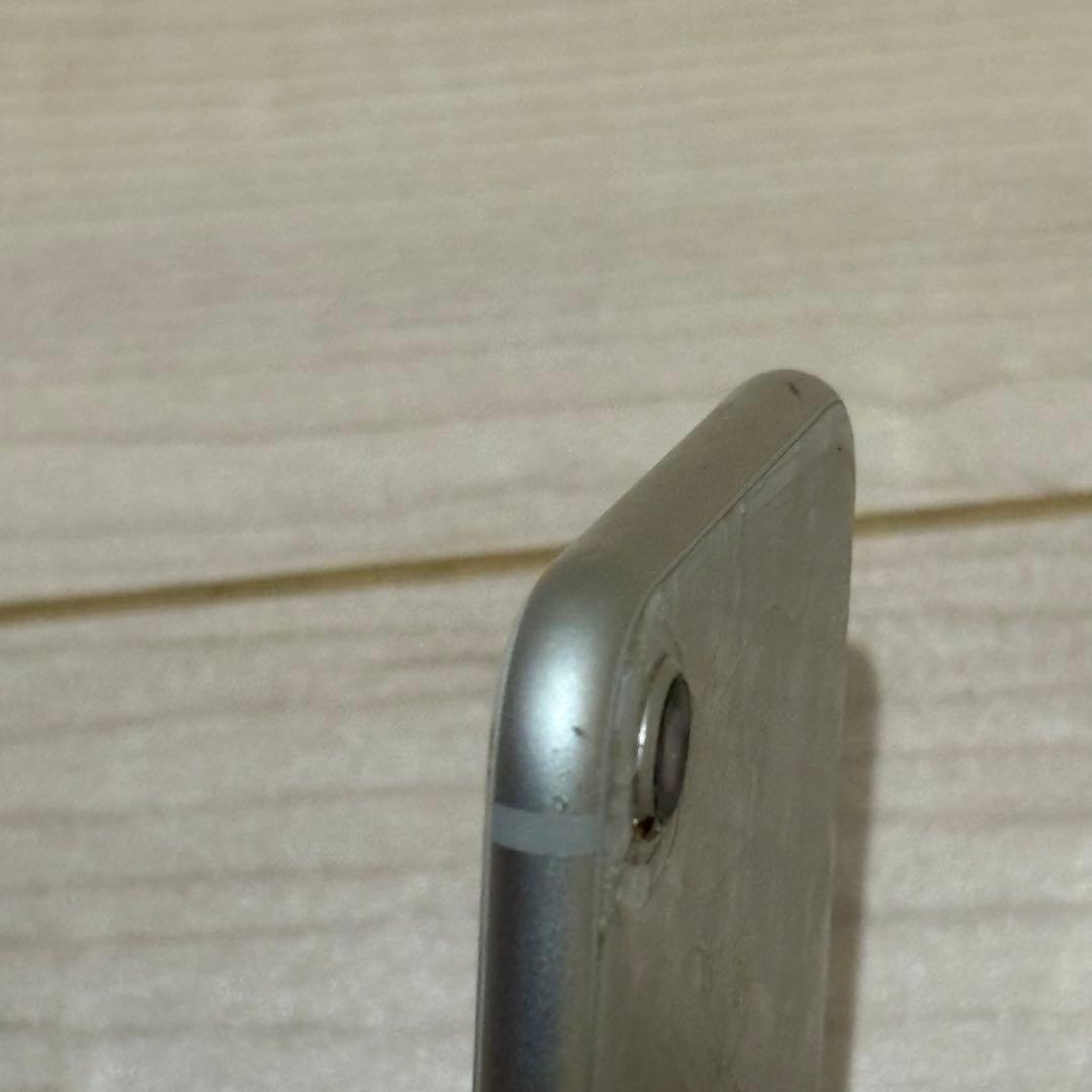 【SIMフリー化済】Apple iPhone 8 256GB シルバー 本体