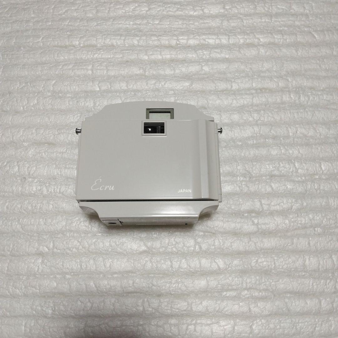 ★世界限定発売品★　オリンパス　フィルムカメラ　Ecru エクリュ