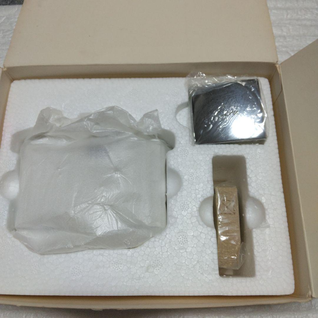 ★世界限定発売品★　オリンパス　フィルムカメラ　Ecru エクリュ