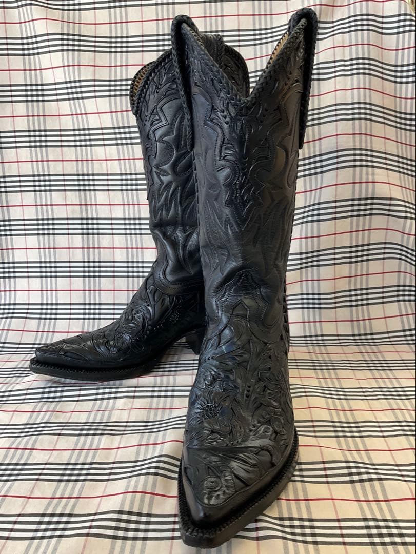 ブラック・エンボス　ウエスタンブーツ　　厚底　23.5cm　　　　　　1830