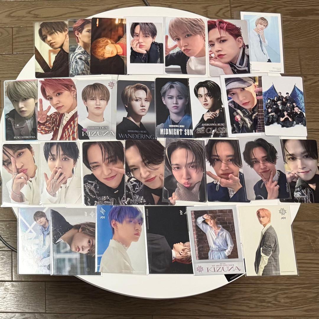 白岩瑠姫 トレカ201枚 アクスタ12体 ワルツ 旧譜 まとめ売り