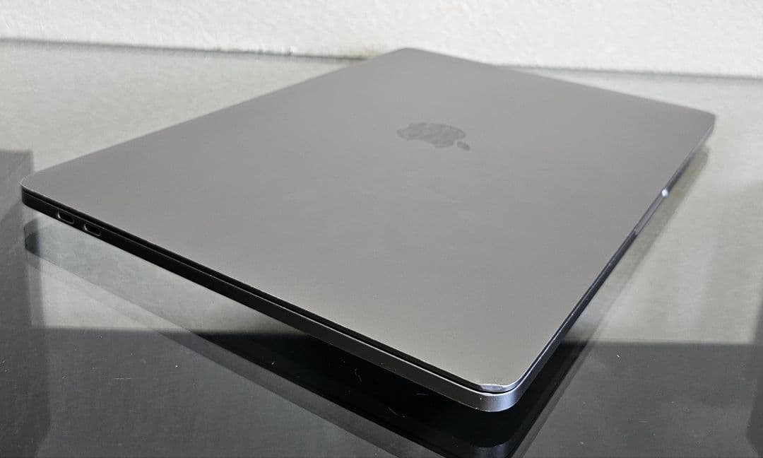 MacBook Pro 13インチ 2022 M2 512GB
