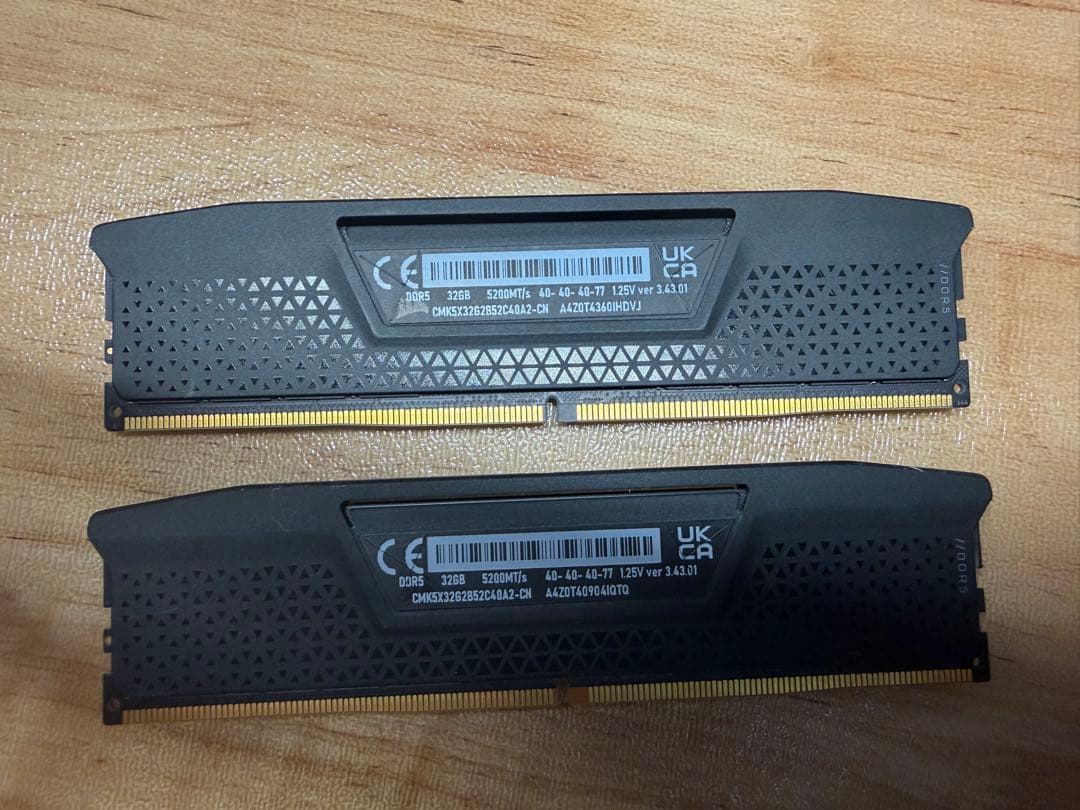 VENGEANCE DDR5 64GB メモリー