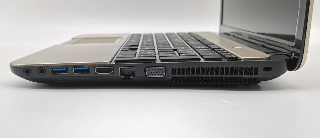 Core i7！Windows11/Office/AI搭載ノートパソコン N22