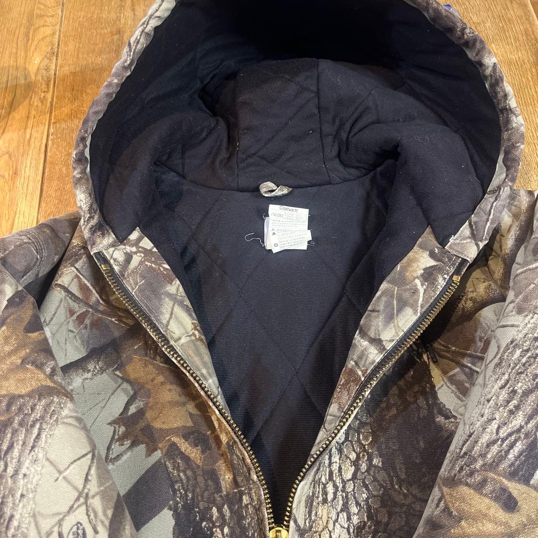 か*た様 美品　カーハート　Carhartt カモリアルツリー　アクティブジャケ