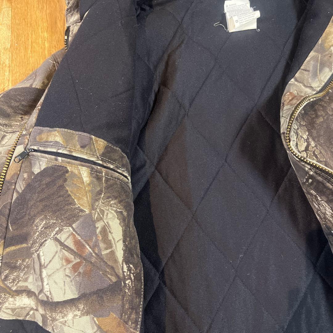 か*た様 美品　カーハート　Carhartt カモリアルツリー　アクティブジャケ