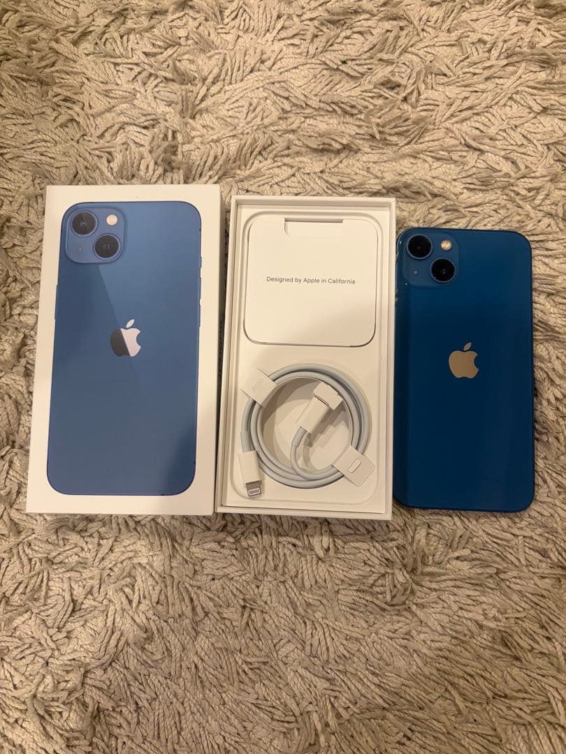 Apple iPhone 13 青 本体 充電ケーブル付き