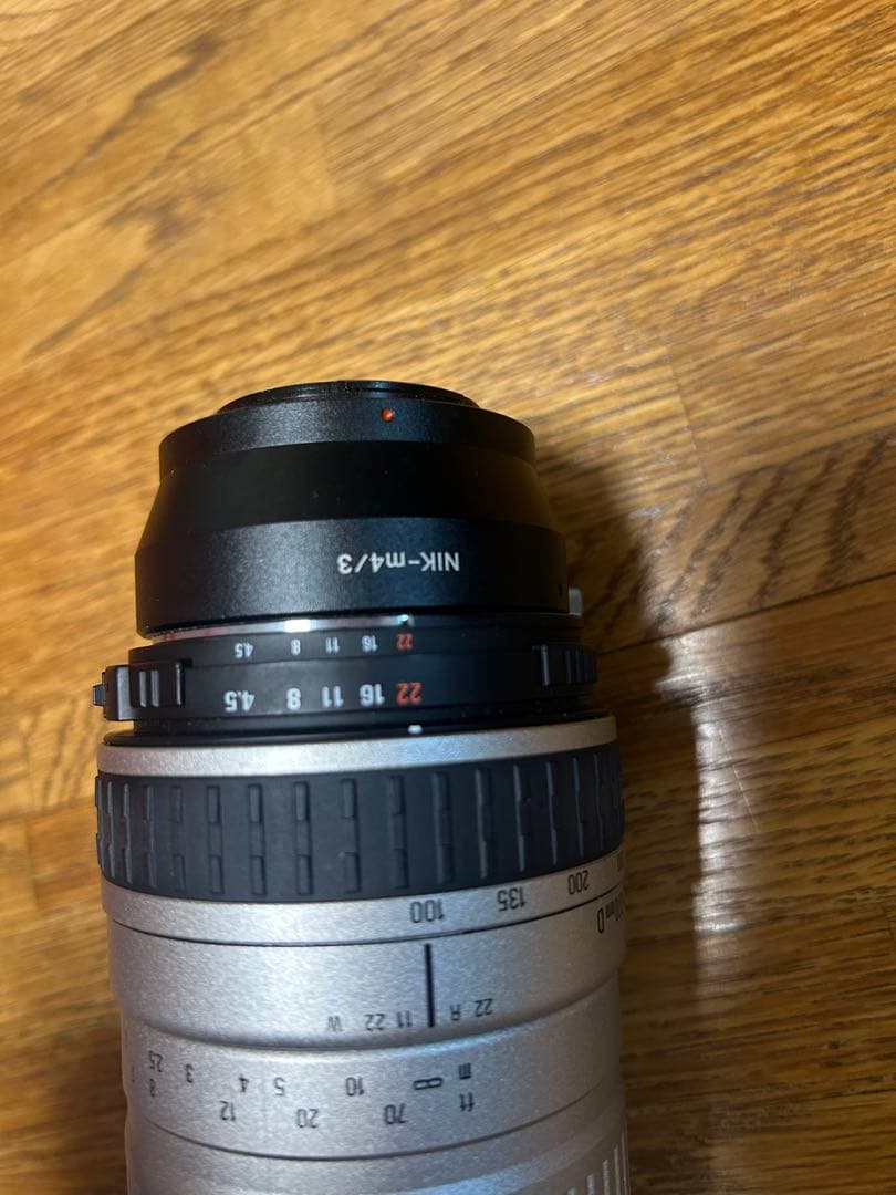 カメラ　レンズ