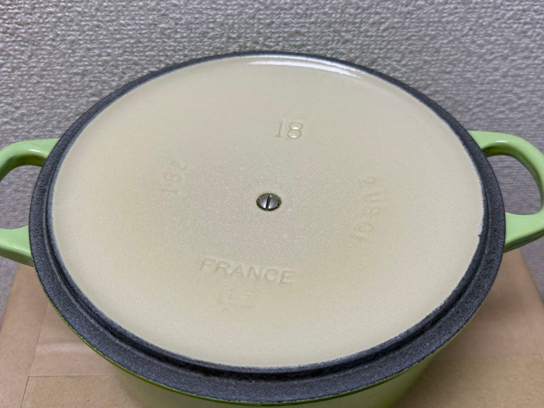 Le Creuset 両手鍋 18cm ル・クルーゼ　キウイ