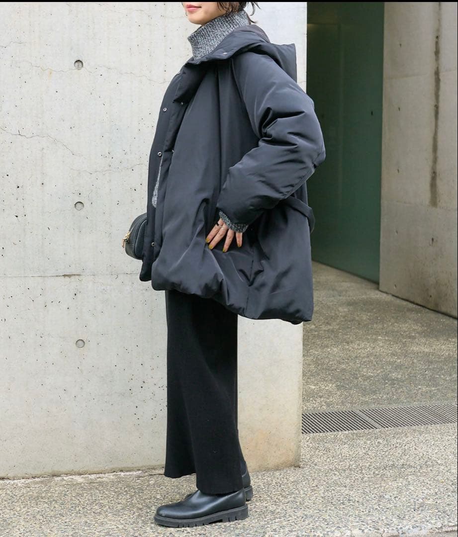 新品　リヴドロワ　ベルテッドフード　ダウン　コート ブラック