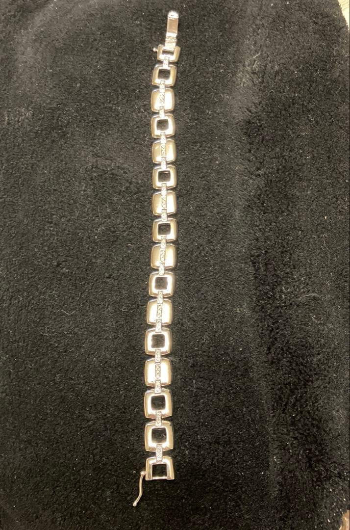 18K WG ダイヤ付きブレスレット