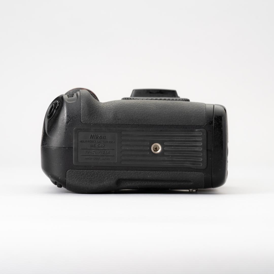 Nikon D810 ボディ＆バッテリーグリップ付き デジタル 一眼レフカメラ