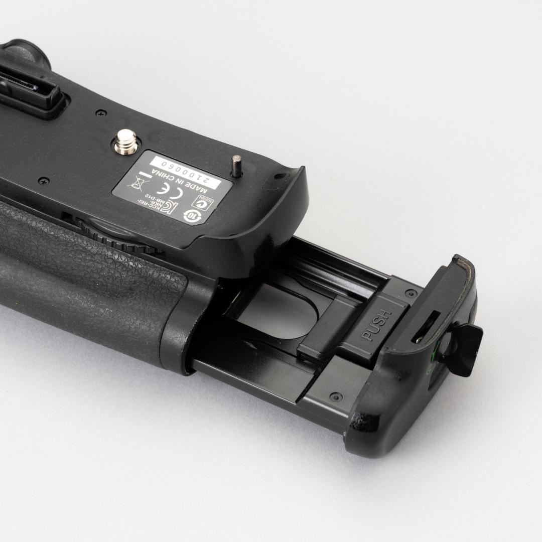 Nikon D810 ボディ＆バッテリーグリップ付き デジタル 一眼レフカメラ