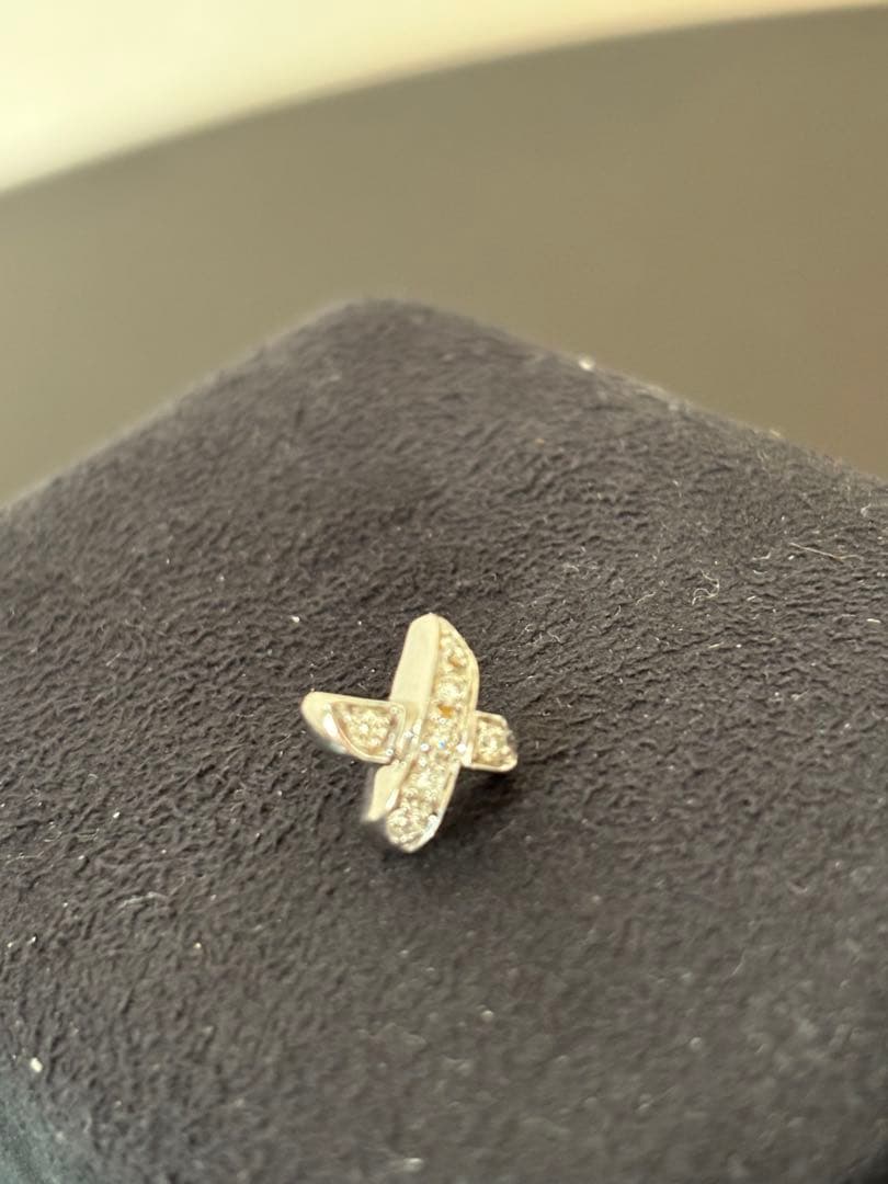 ティファニー　ダイヤピアス片耳