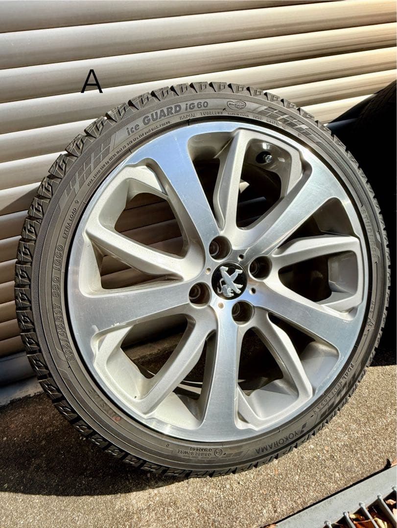 プジョー208用スタッドレスタイヤ&ホイール4本セット205/45R17