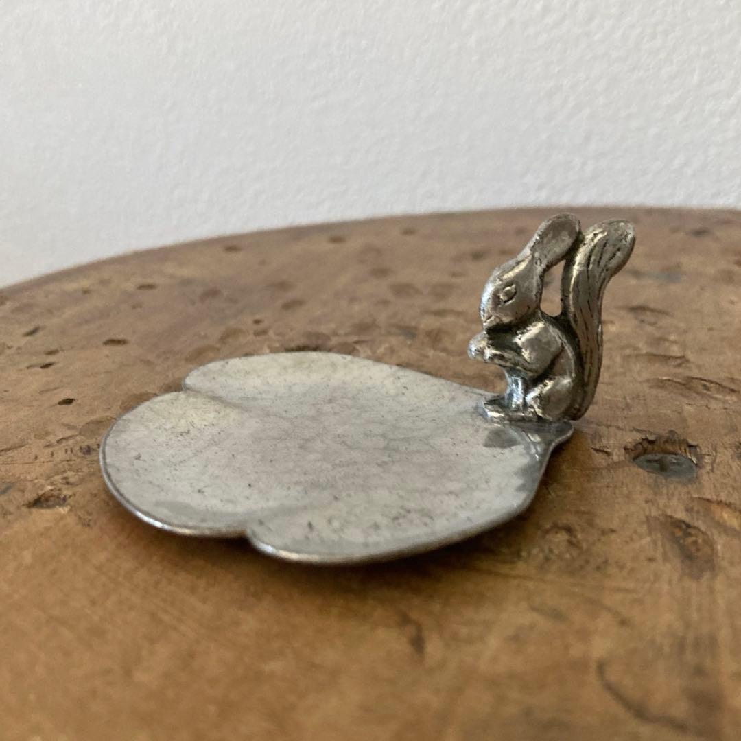 大変希少なアルフェニデ製アンティークピューター トレイ（りす）