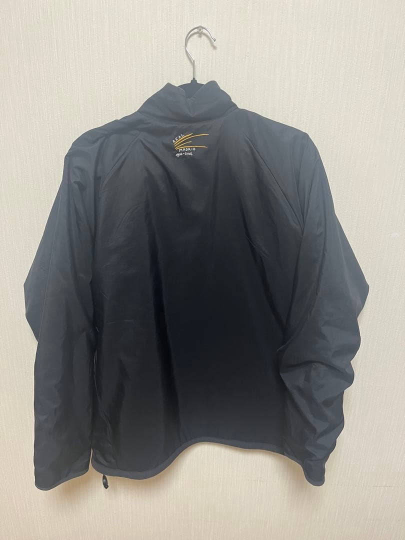 リバーシブルジャケット adidas／レアルマドリード