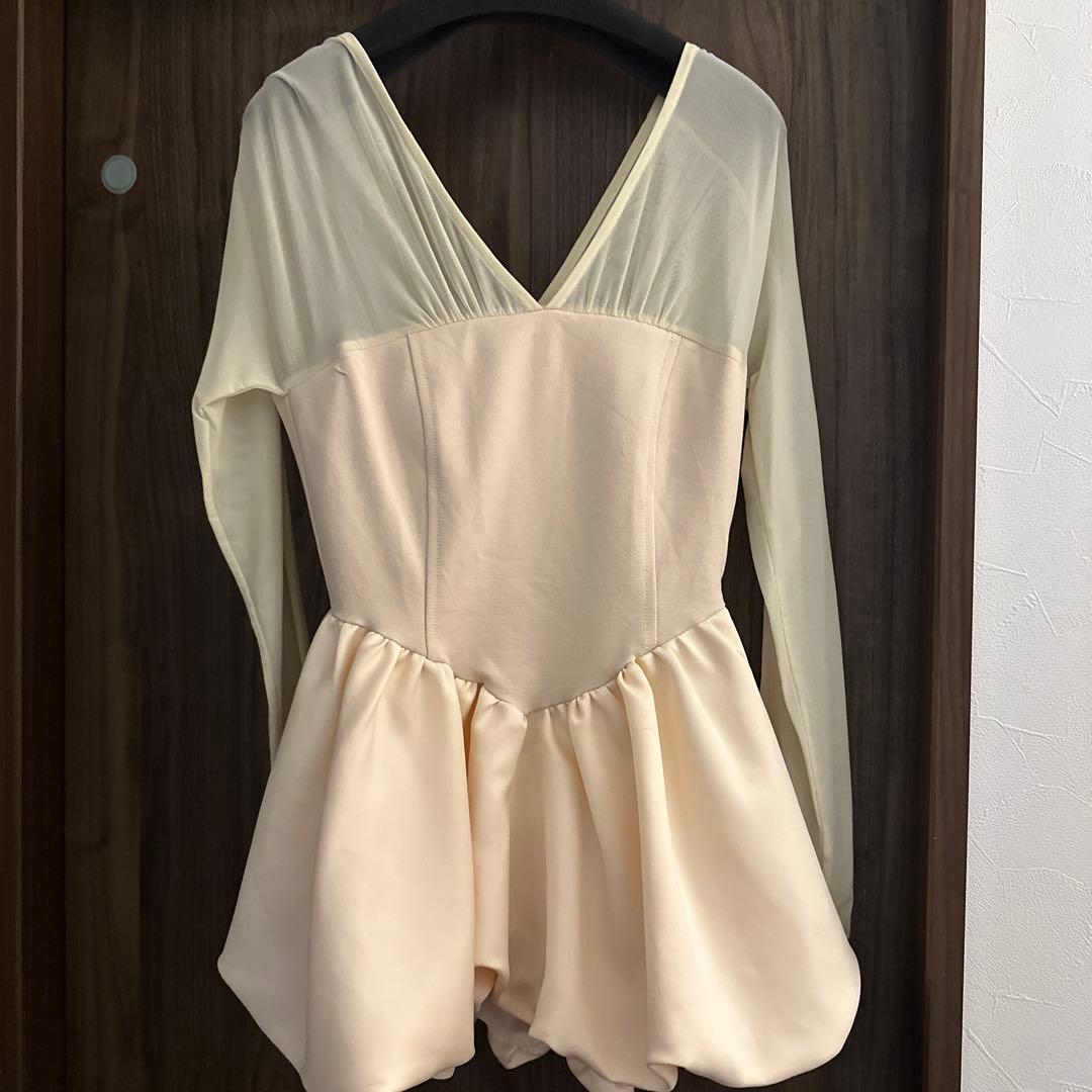 poláura ポローラ　ビスチェドッキングバルーントップス