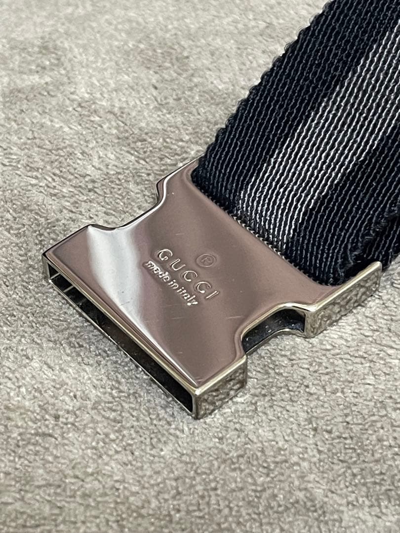 GUCCI グッチ GGナイロン ボディバッグ ショルダー ウェストポーチ