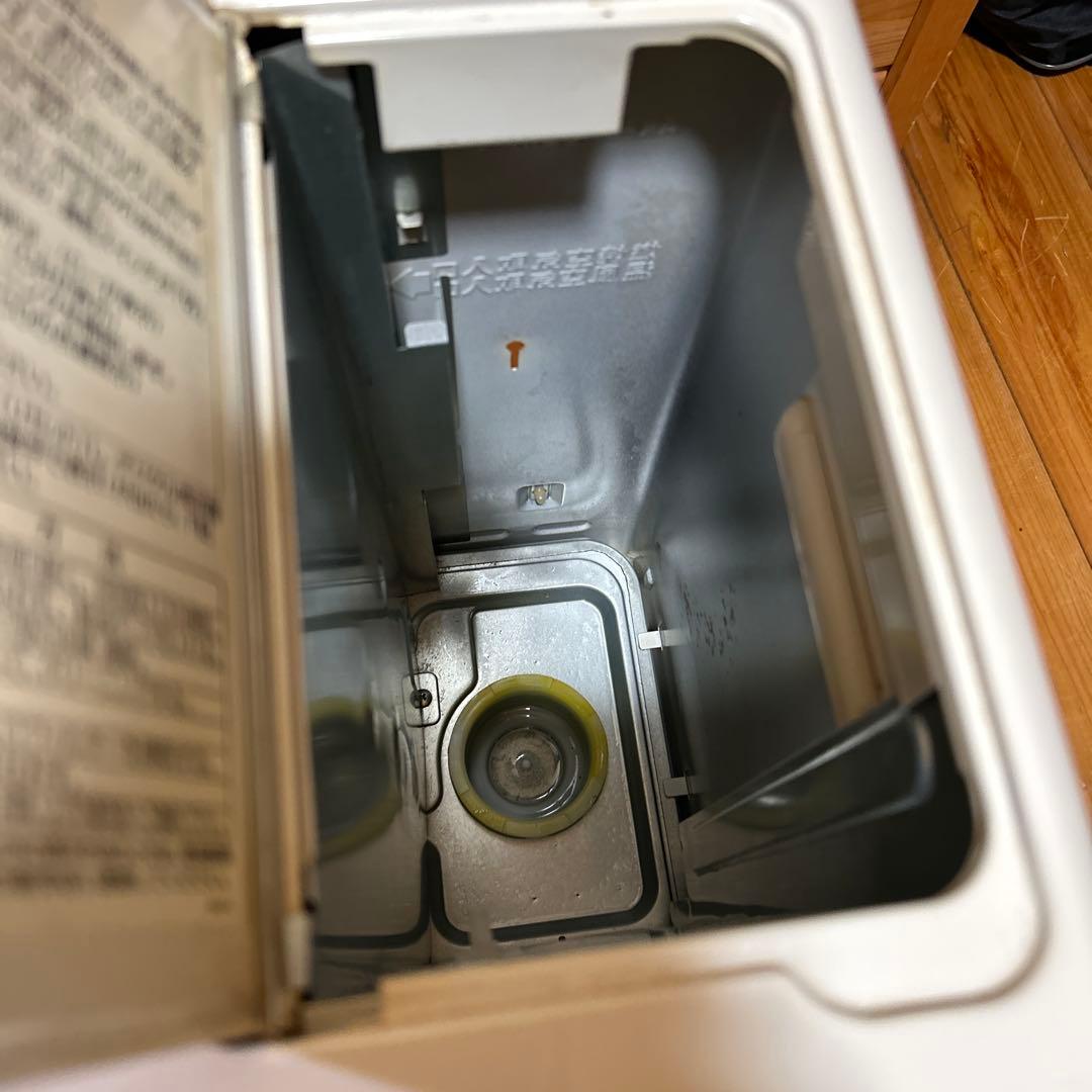 美品 Aladdin AKF-P32AN(W) 石油ファンヒーター　2011年製