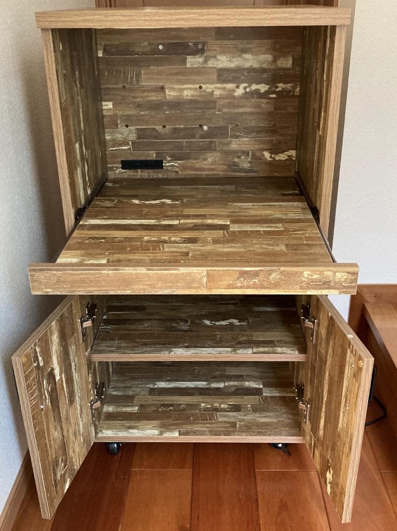 ★送料無料　レンジラック（コンセント・キャスター付）【訳あり】