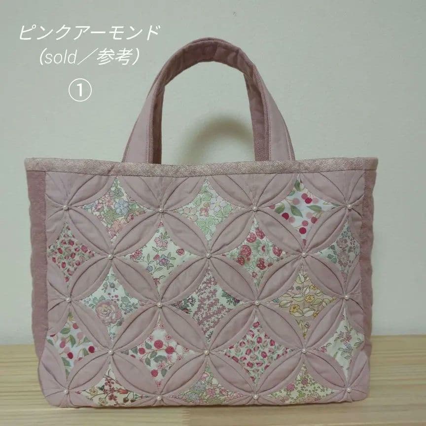 ✿リバティ✕パッチワーク✿　カテドラルウィンドウのバッグ　２点　ふぉれすと様