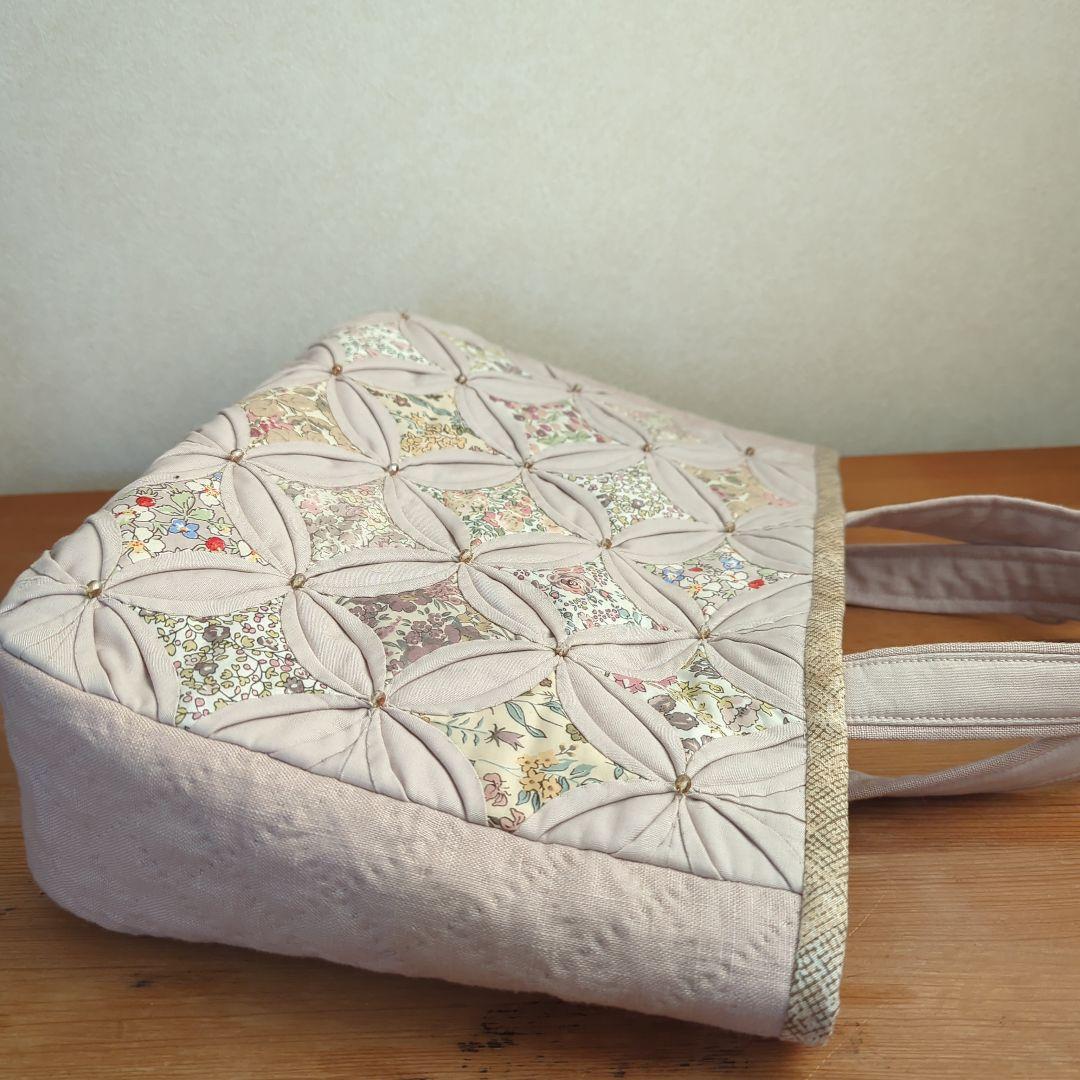 ✿リバティ✕パッチワーク✿　カテドラルウィンドウのバッグ　２点　ふぉれすと様