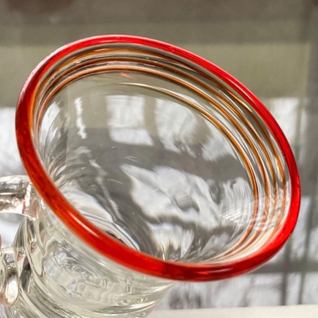 古いグラス カップ ウランガラス ⁇ 赤縁 持ち手付き 手作り 硝子 レトロ