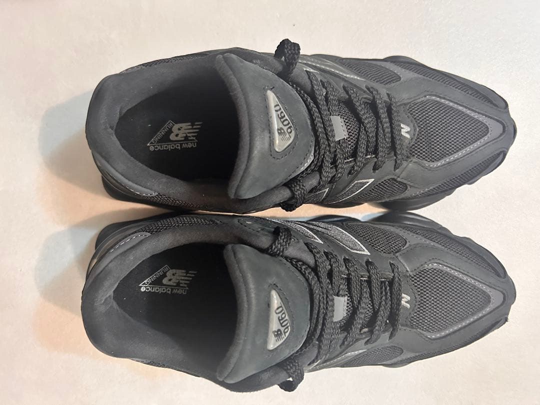 ニューバランス 9060 \"トリプルブラック\" 27cm