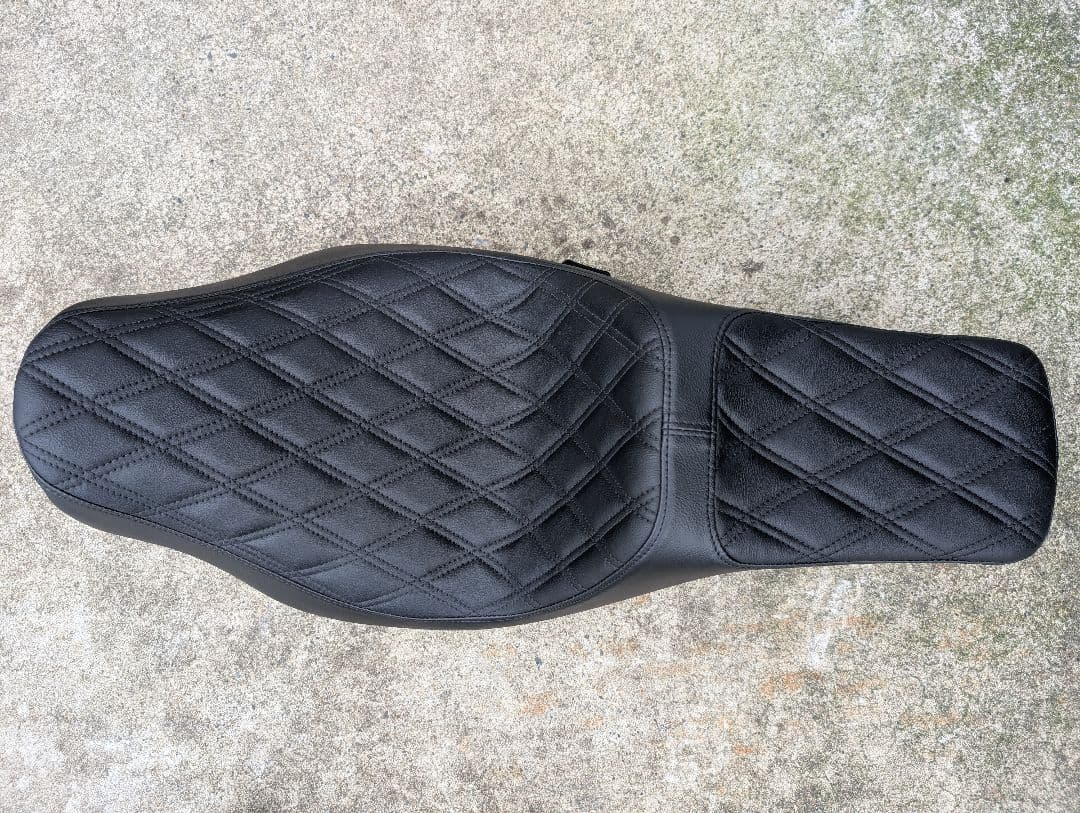 ハーレーダビッドソンローライダーSTタンデムシート