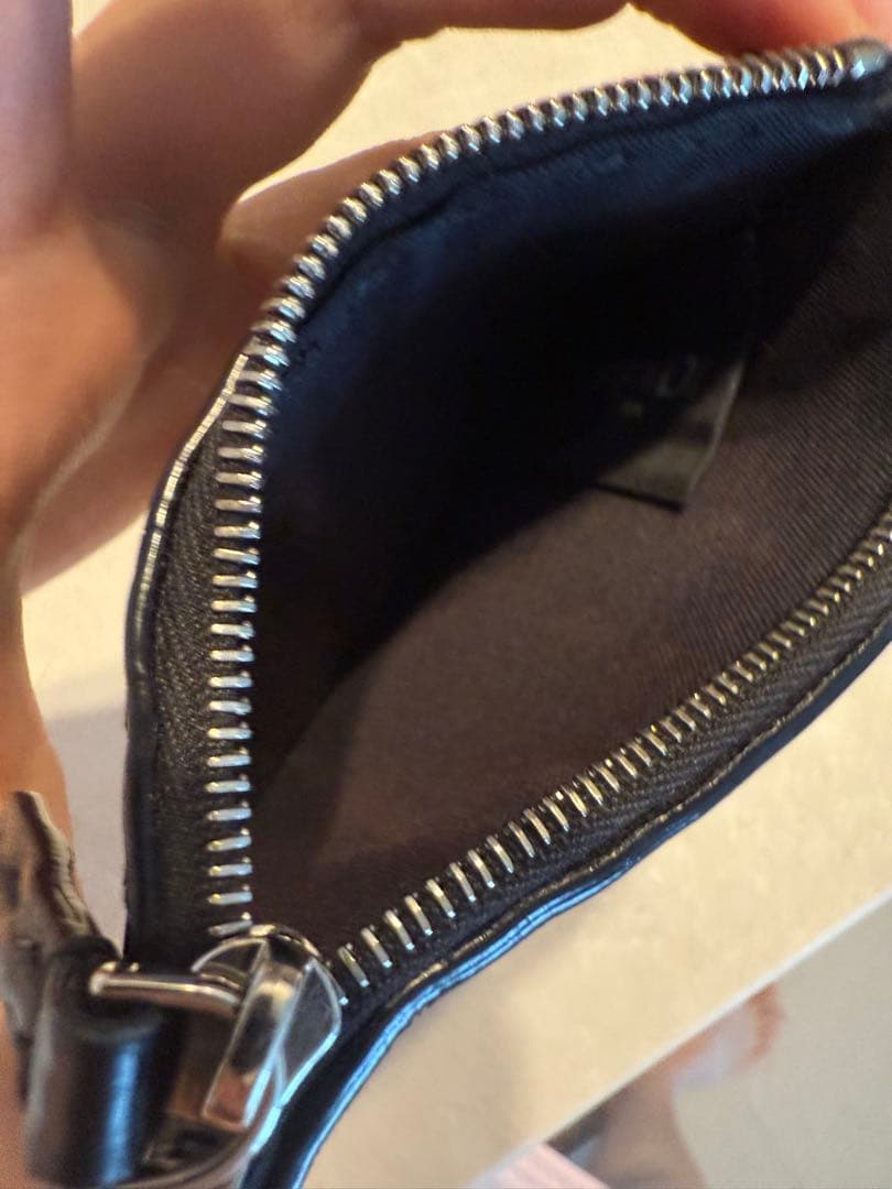 FENDI ブラックレザー　カード　　ケース