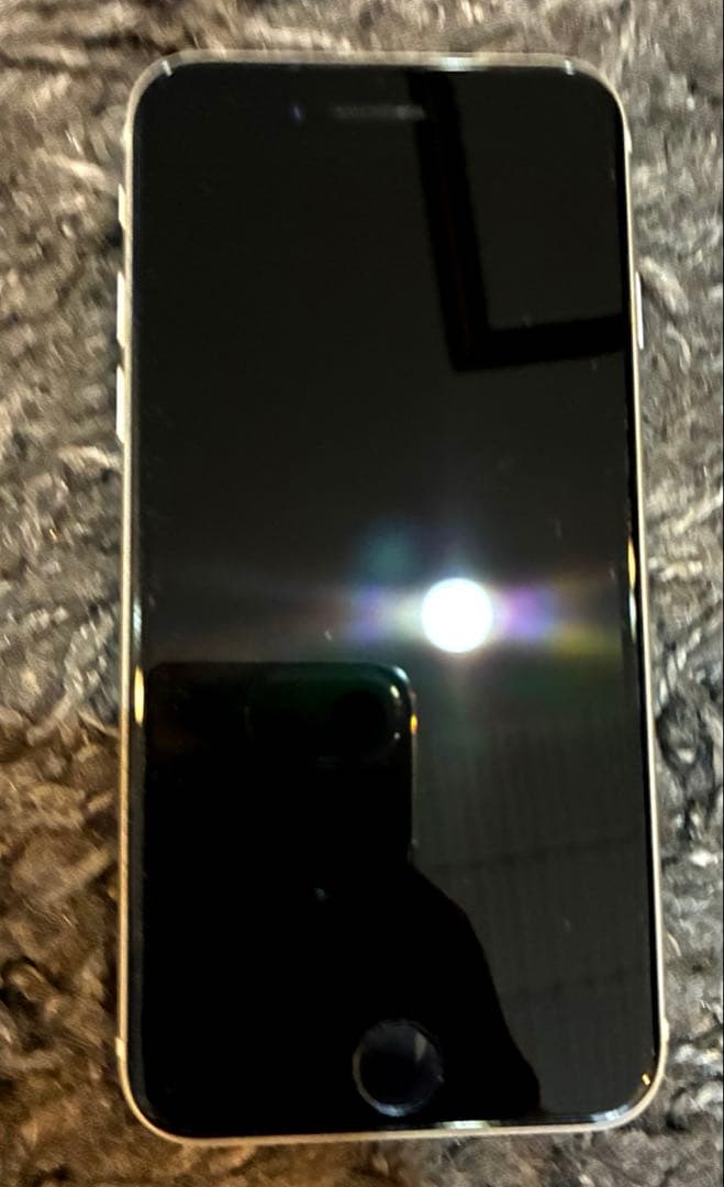 ⭐︎超美品　Apple iPhone SE (第3世代) ミッドナイト 本体⭐︎