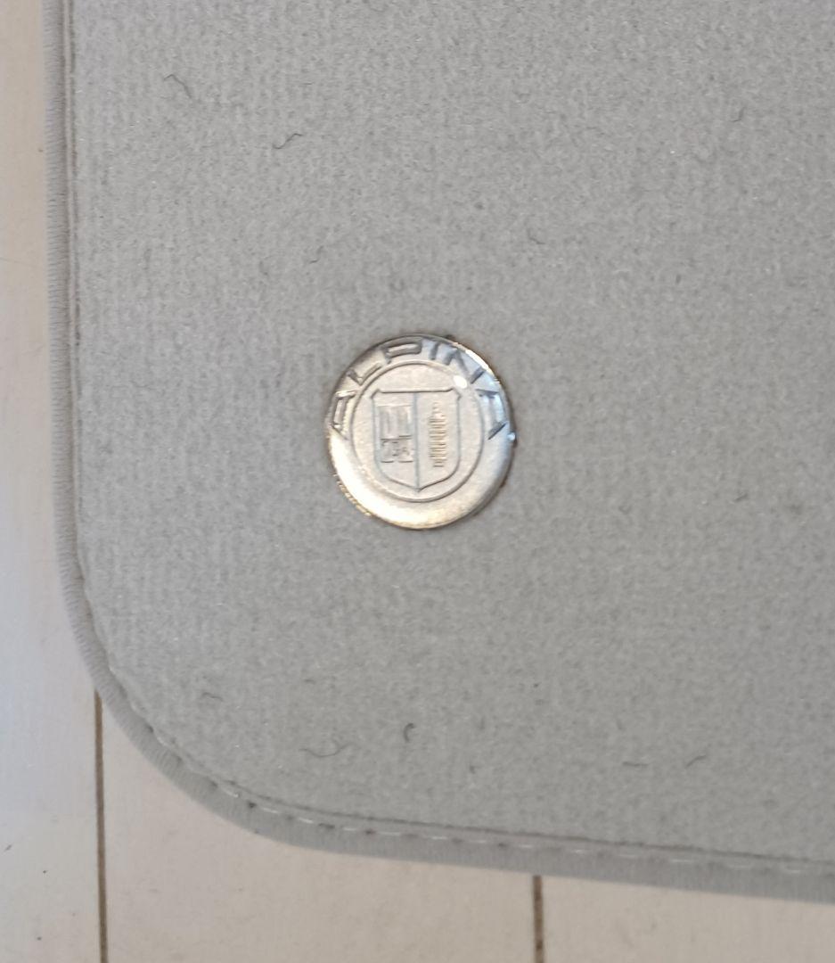 KARO フロアマット　アルピナ