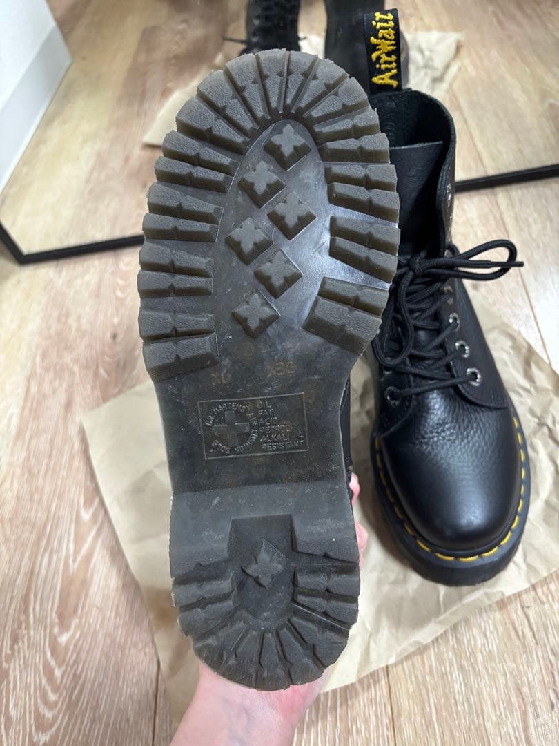 Dr.Martens JADON PISA 8ホール 定価37400円　23cm
