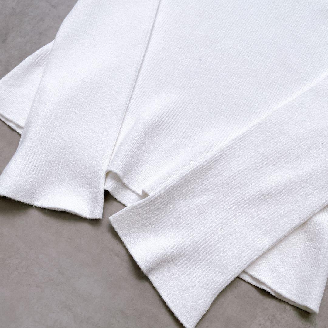 美品✨近年 フォクシー Dolce vita ニットトップ ロゴプレート 38