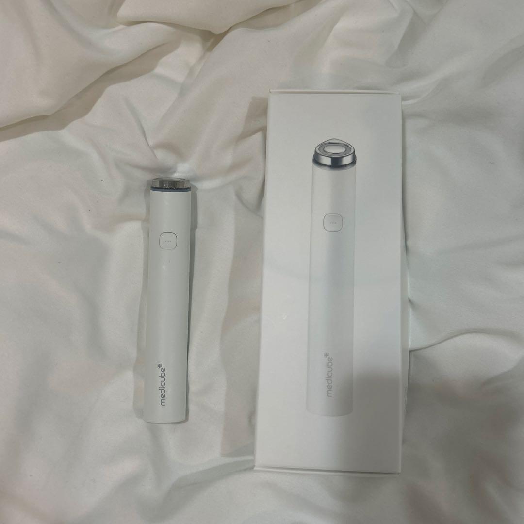 メディキューブ プースタプロ ミニ 美顔器 ホワイト 白