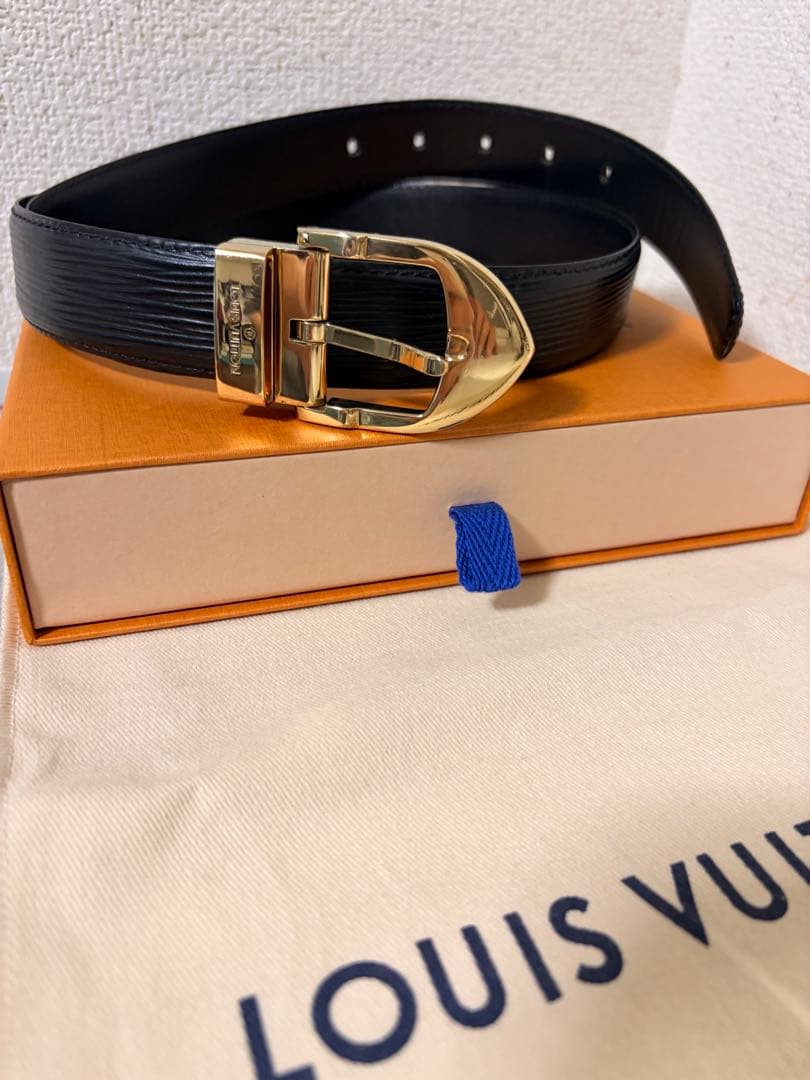 期間限定特別価格　国内正規　LOUIS VUITTON エピレザーベルト