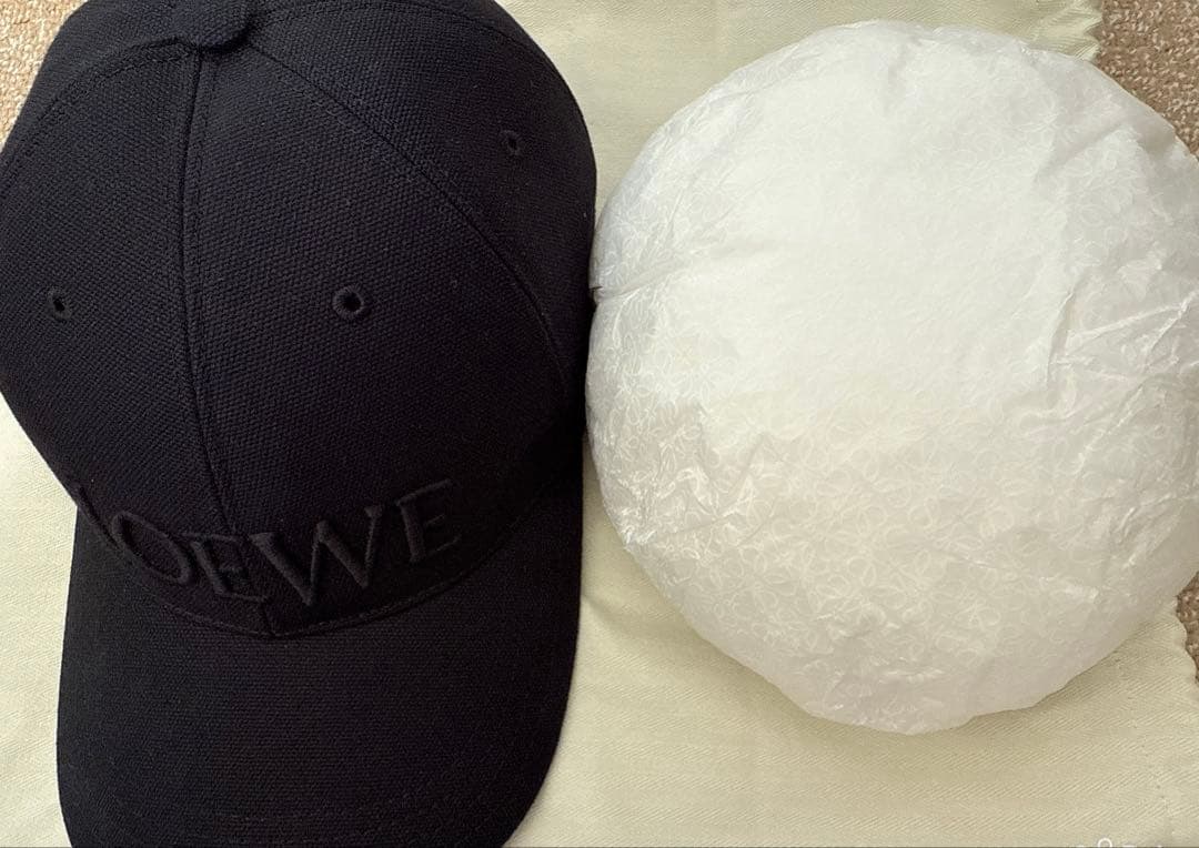 【今週まで値下げ】LOEWE キャップ