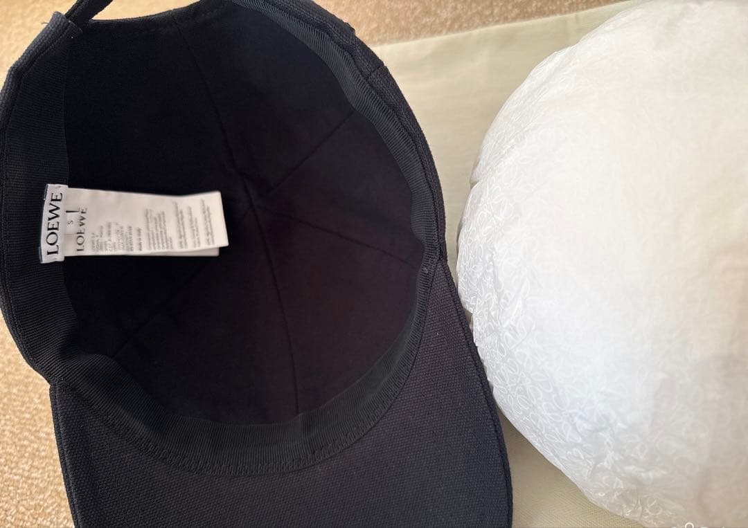 【今週まで値下げ】LOEWE キャップ