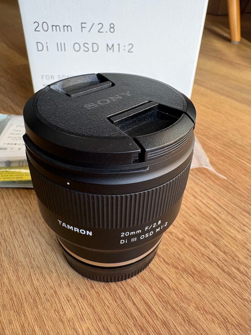 TAMRON 20mm F/2.8 Di III OSD M:1:2 Eマウント