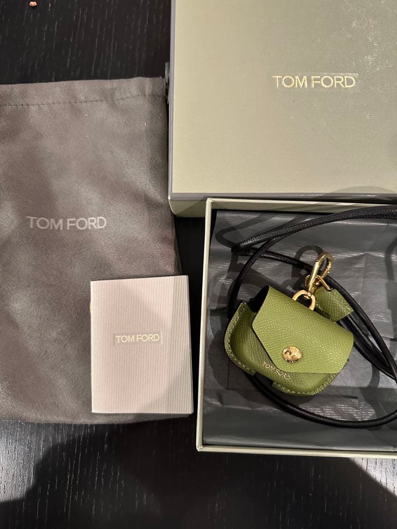 TOM FORDネックストラップ AirPods Pro ケース カラー　カーキ