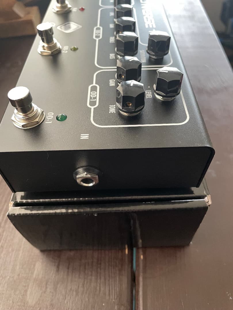 Futra MULTIVERSE + ギターエフェクター