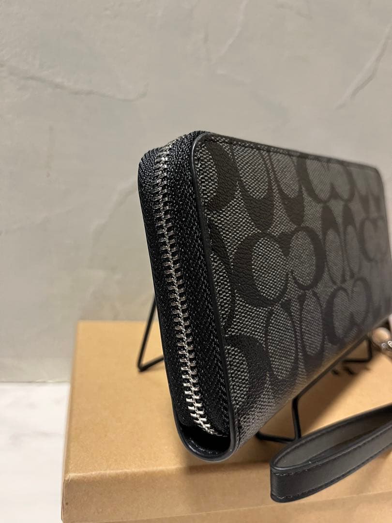 新品未使用☆COACH ブラック シグネチャー長財布