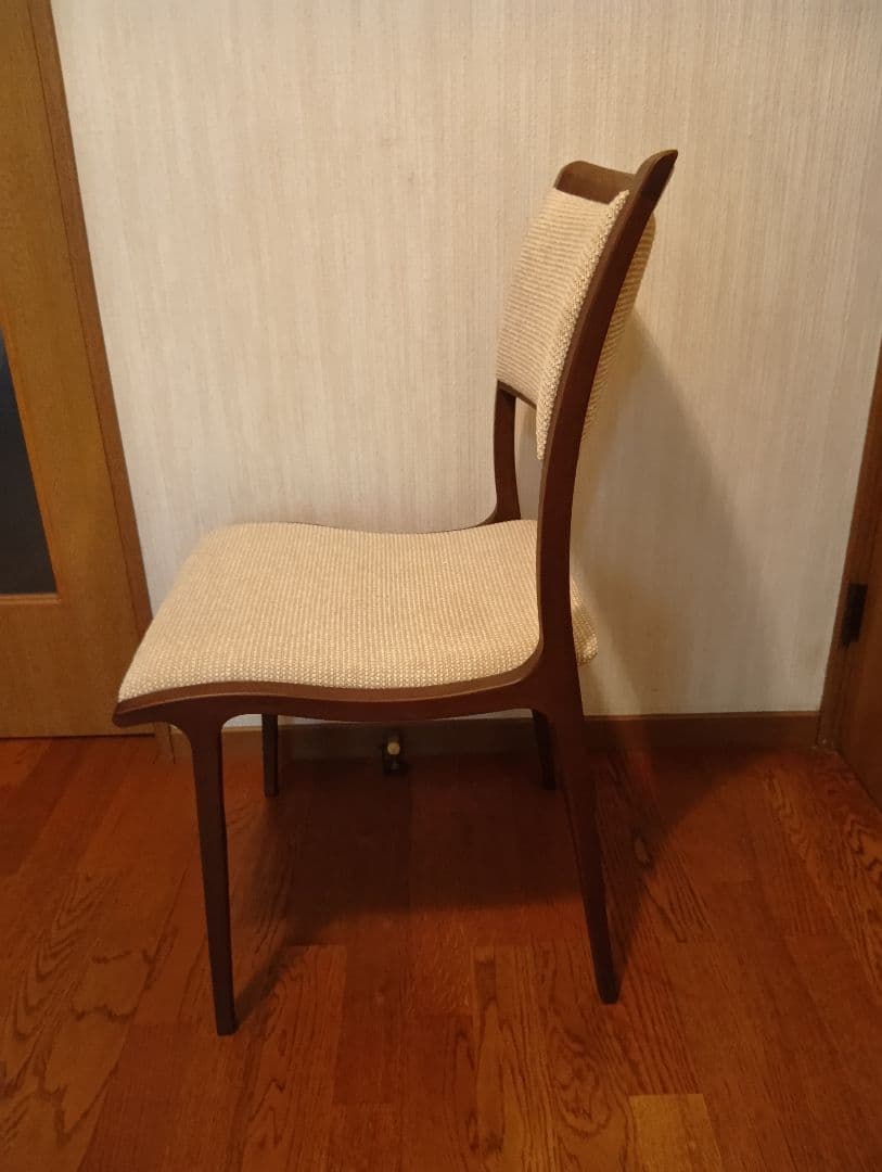 フジファニチャー 木製ダイニングチェア D 3990 N　軽量 布張り4- 3台