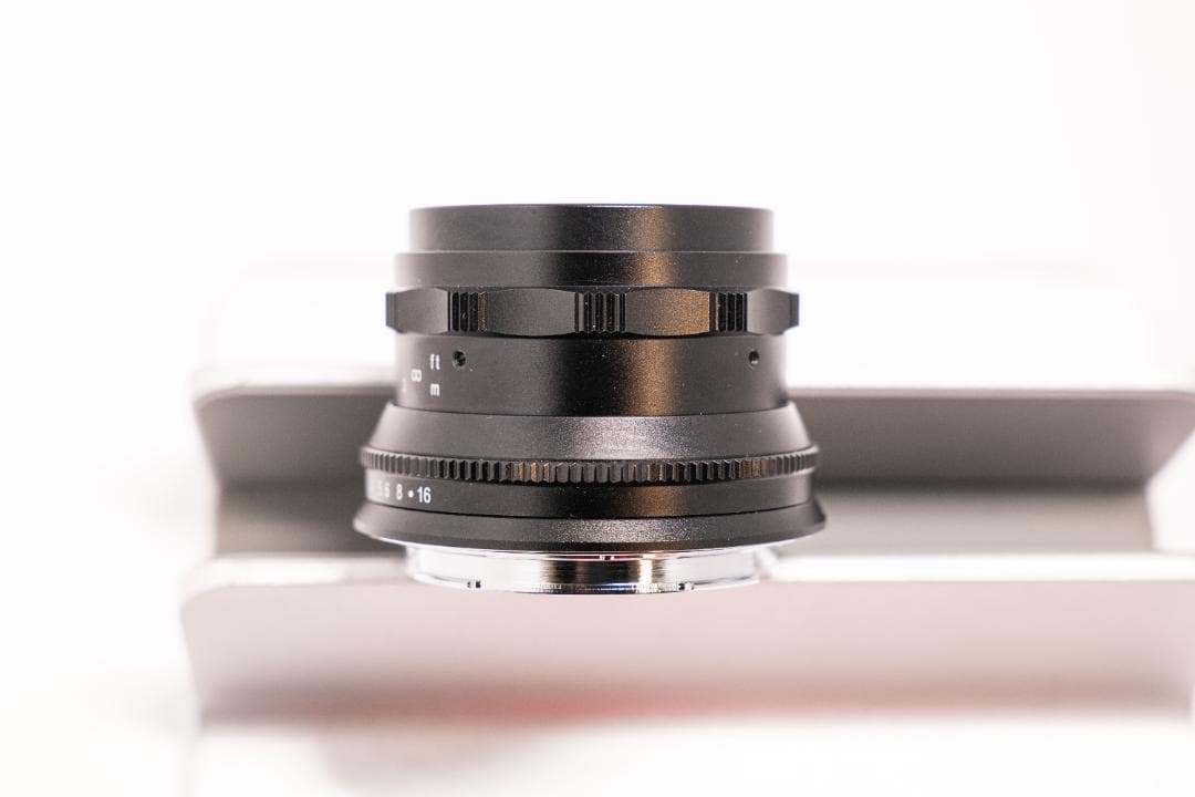 PERGEAR 35mm F1.4 （Lマウント／フルフレーム）