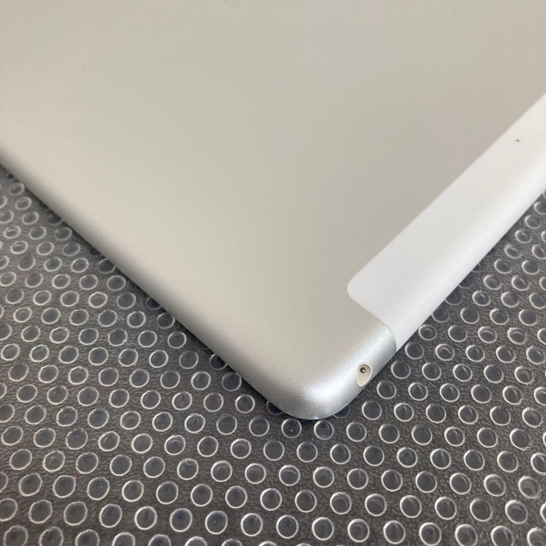 3422【早い者勝ち】iPad6 第6世代 32GB SIMフリー☆
